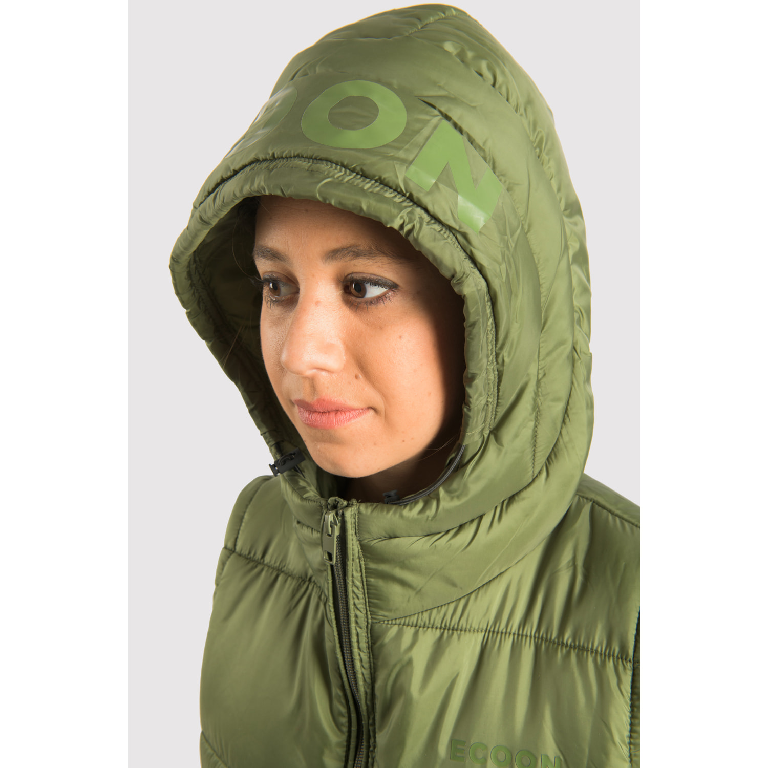 Chaleco Barcelona Long Vest dela marca ECOON - verde oscuro