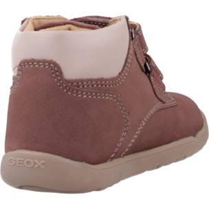 Zapatillas Niña de la marca GEOX  modelo B MACCHIA GIRL ROSA