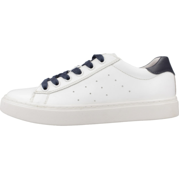 Zapatillas Niño de la marca GEOX  modelo J NASHIK BOY White