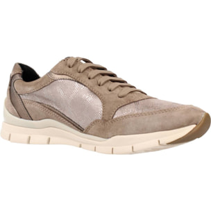 Sneakers de  Mujer de la marca GEOX  modelo D SUKIE B MARRON