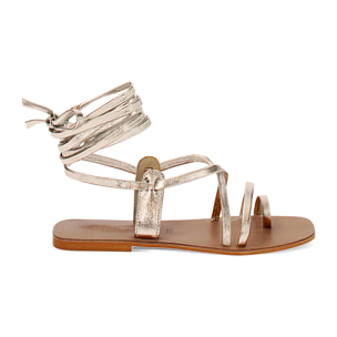 Sandali con lacci in pelle oro