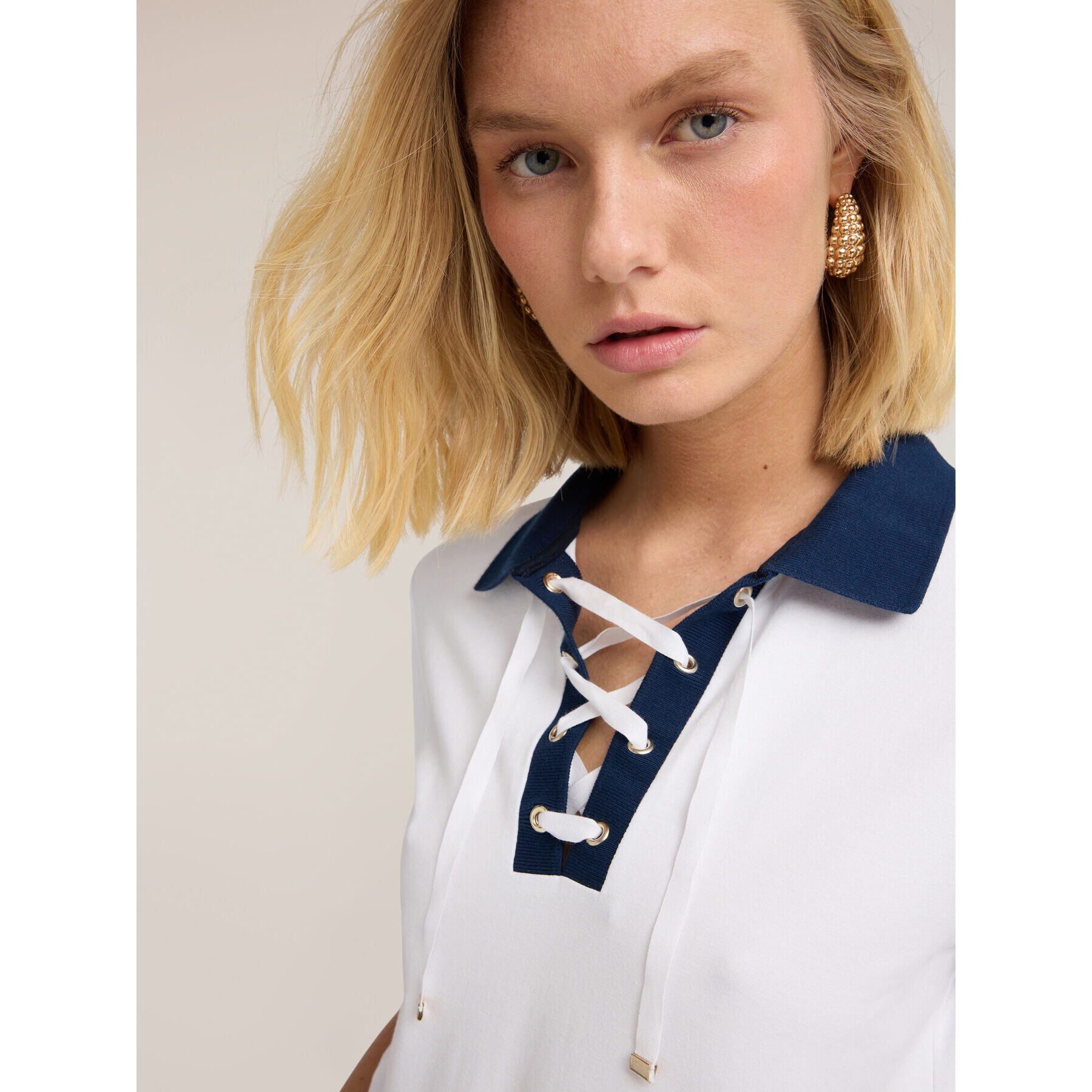 Motivi - Polo con cuello en contraste - Blanco