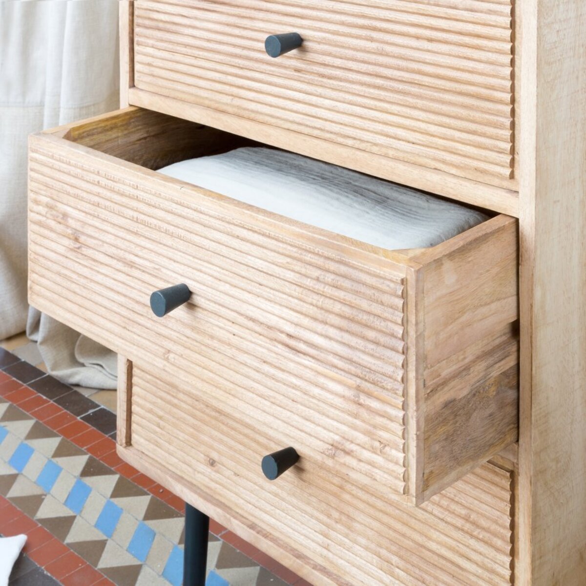 Chiffonnier Boreal -bois massif de manguier-couleur bahamas naturelles 60 x 107 x 45 cm