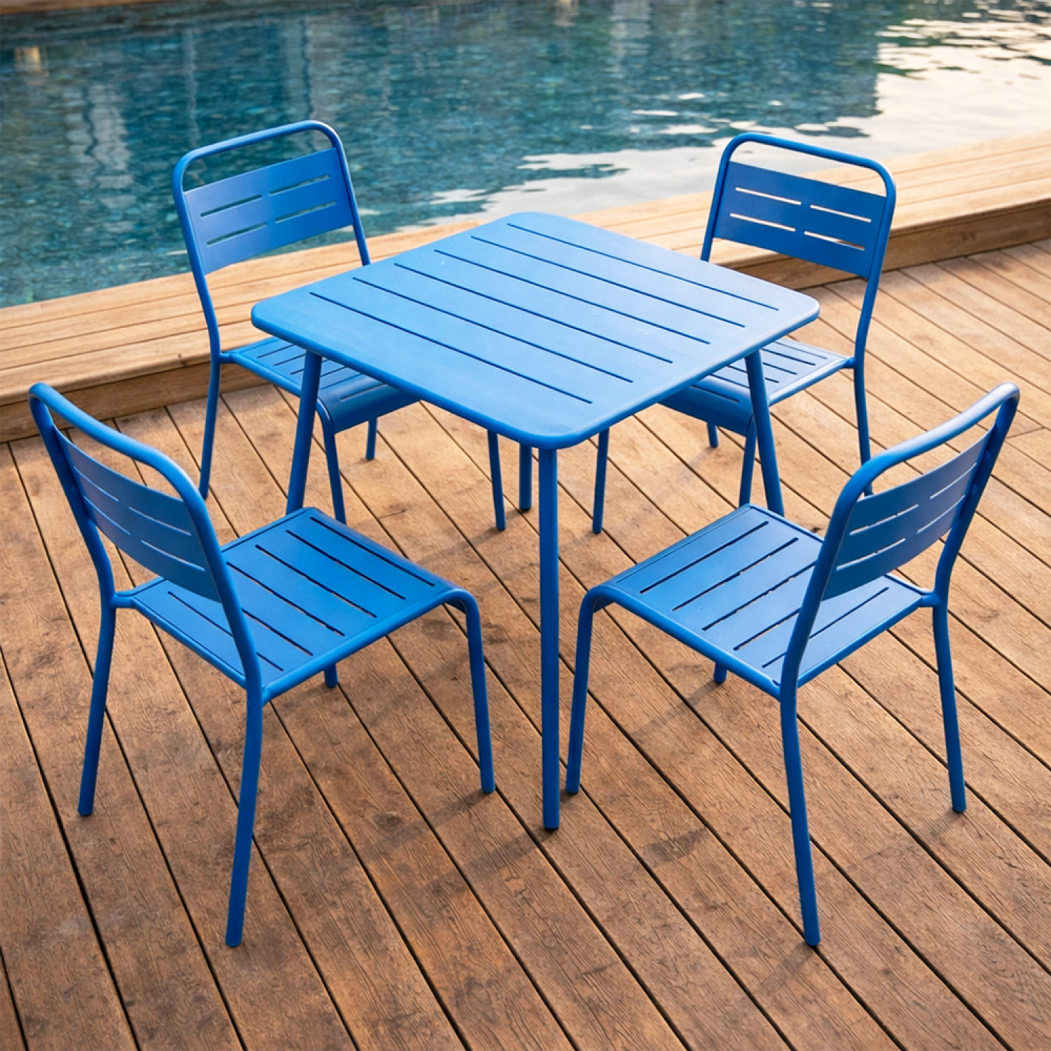 Ensemble table de jardin carrée et 4 chaises bleu EVORA