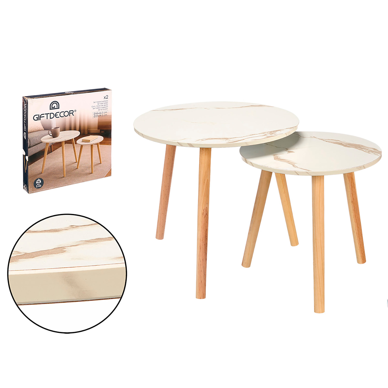 Set de 2 mesas blancas auxiliares con patas naturales. Diámetros de 39cm y 48cm.