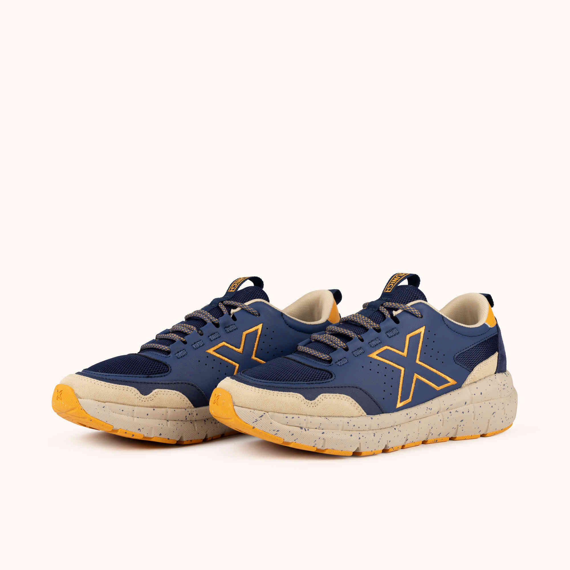 Zapatilla Deportiva de Estilo Urbano MUNICH KAVA 32