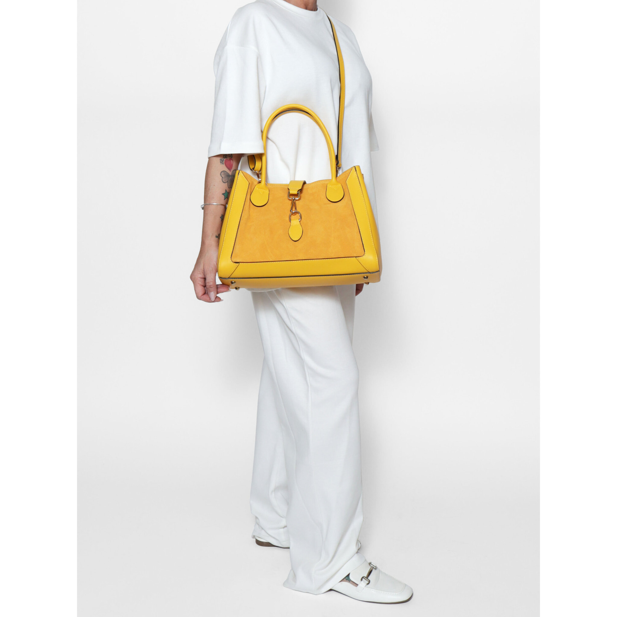 Borsa a mano Jordana da donna In Vera pelle Made in Italy 35x25,5x15 cm