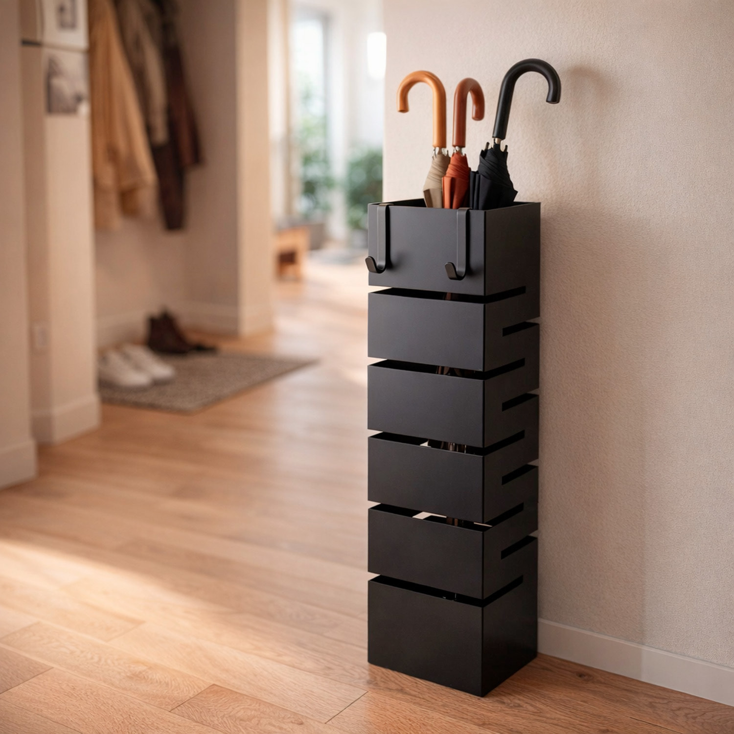 Portaombrelli In Acciaio Zincato Per Interno Esterno Con Vaschetta Scolapioggia 2 Ganci Removibili Base Antiscivolo 49 x 15.5 x 15.5 Cm Nero