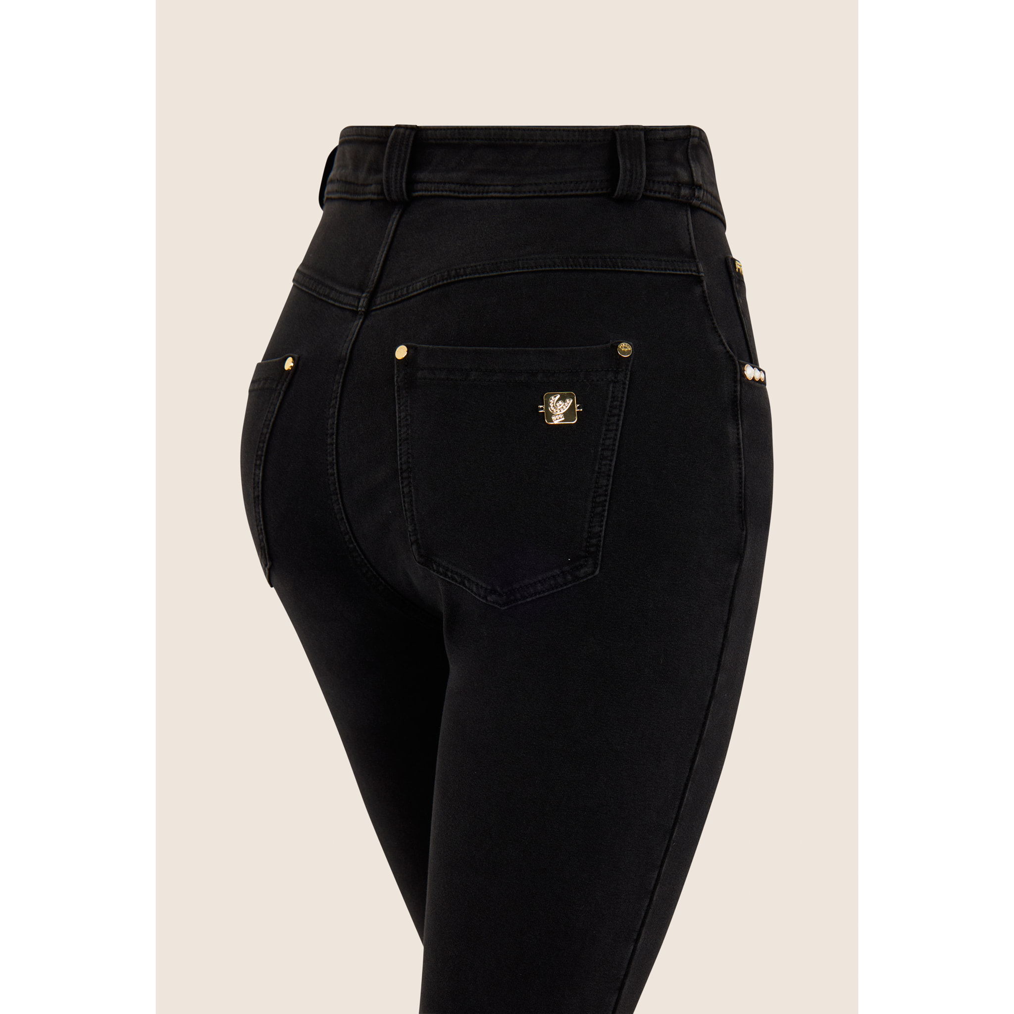 Pantaloni capri effetto denim con 5 tasche