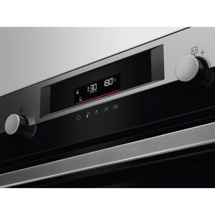 AEG Horno de vapor Serie 7000 SteamCrisp con Display LED Explore BSS578271M