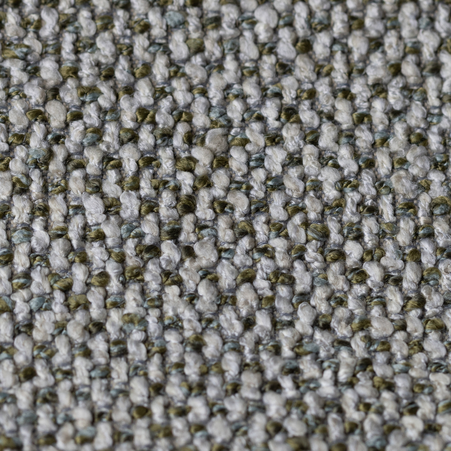 Fauteuil en tissu vert chiné SACHA