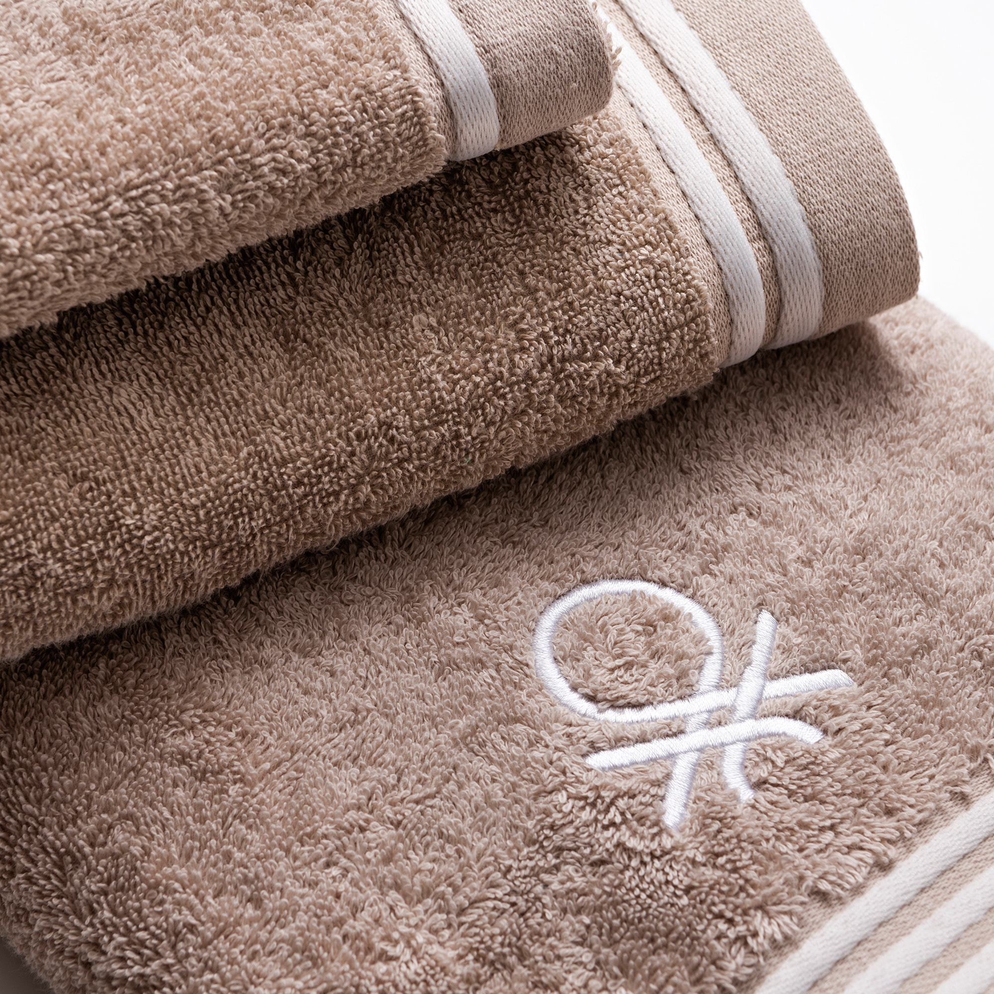 Set 3pcs toallas de baño  beige  benetton