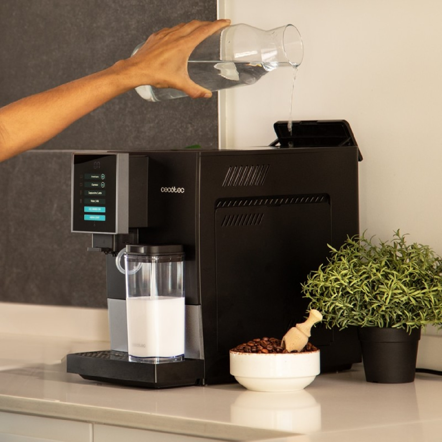 Cecotec Cafetera Superautomática Cremmaet Compactccino Black Silver