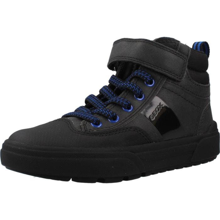 Botines Niño de la marca GEOX  modelo J56HAA 0MEFU NEGRO
