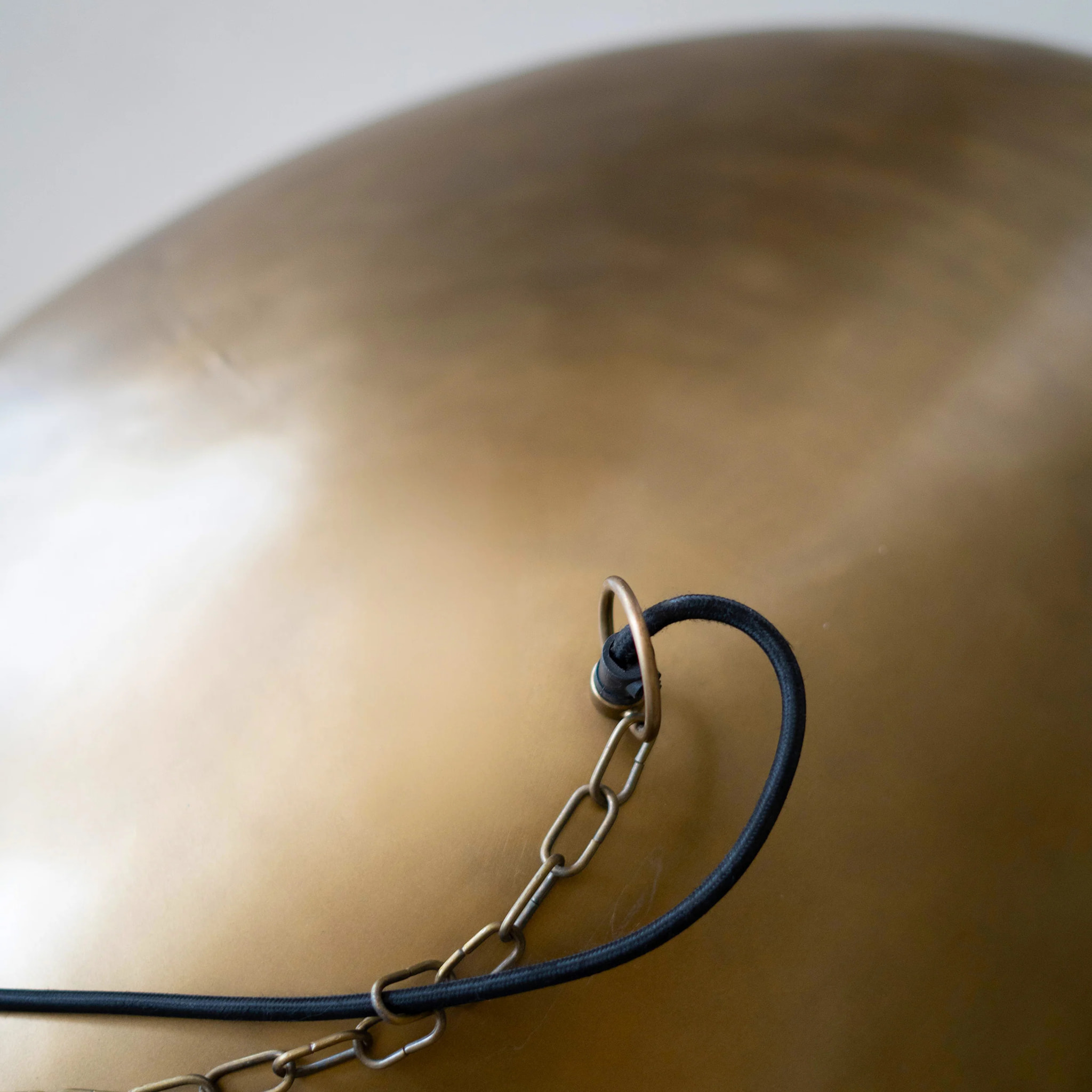 Suspension en métal doré 74 cm - Pacha