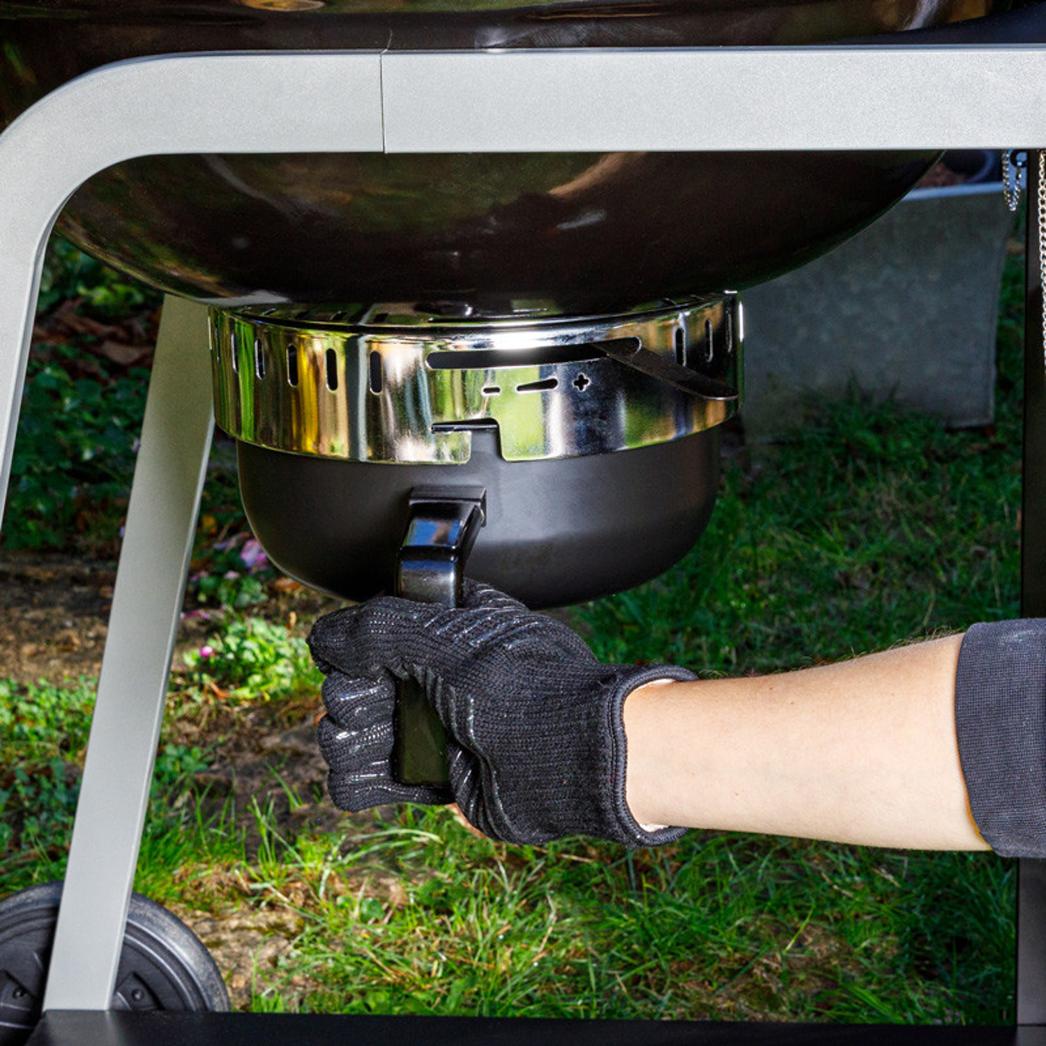 Barbecue à charbon boule Montana