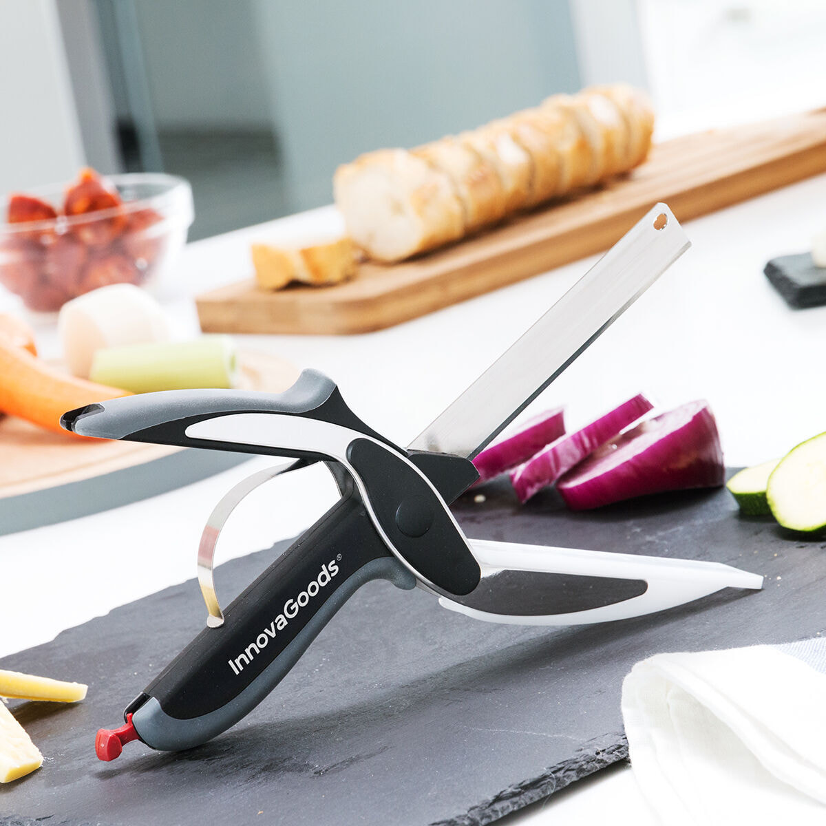 Pack Ensemble de Couteaux en Céramique et Éplucheur et Couteau-Ciseau avec Mini Planche à Découper Intégrée InnovaGoods