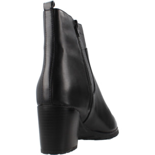 Botines Mujer de la marca GEOX  modelo D466ZA 00043 NEGRO
