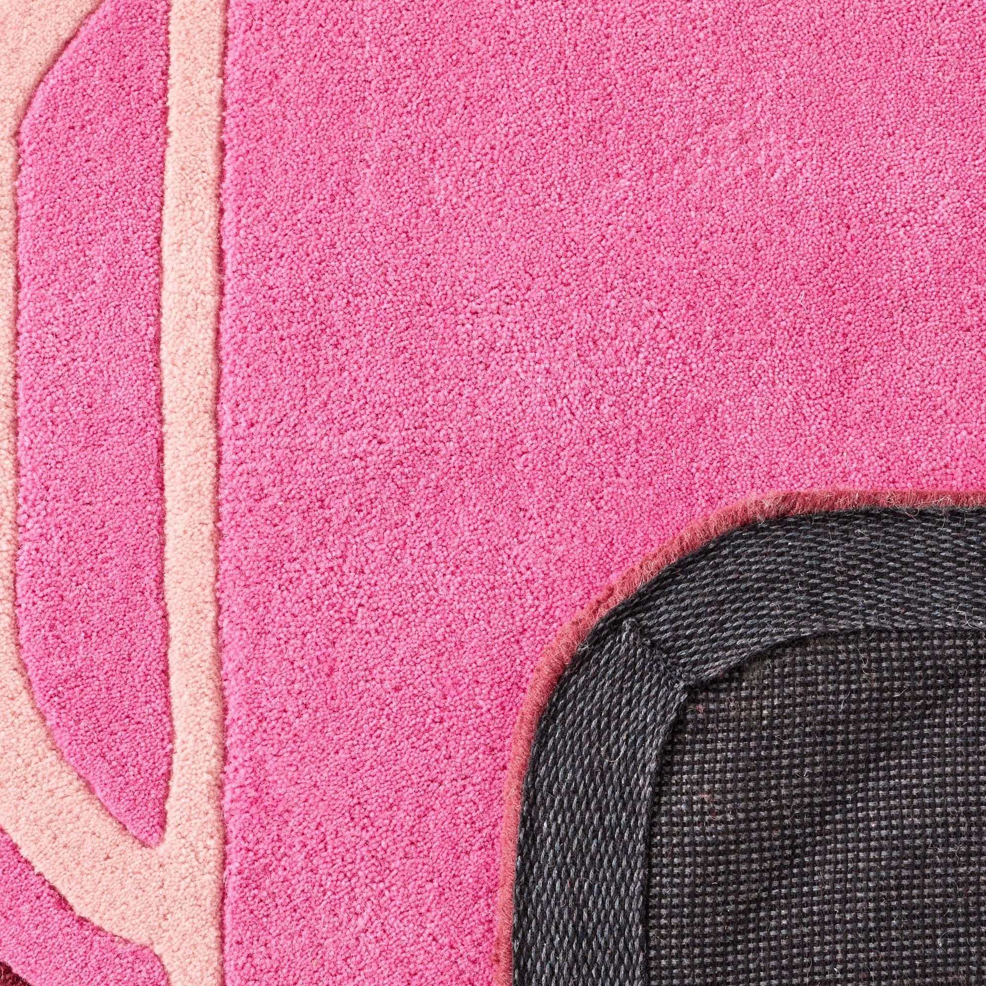 PANTONE - Tapis en laine fait main NUAGE SUCRE à motif géométrique rose
