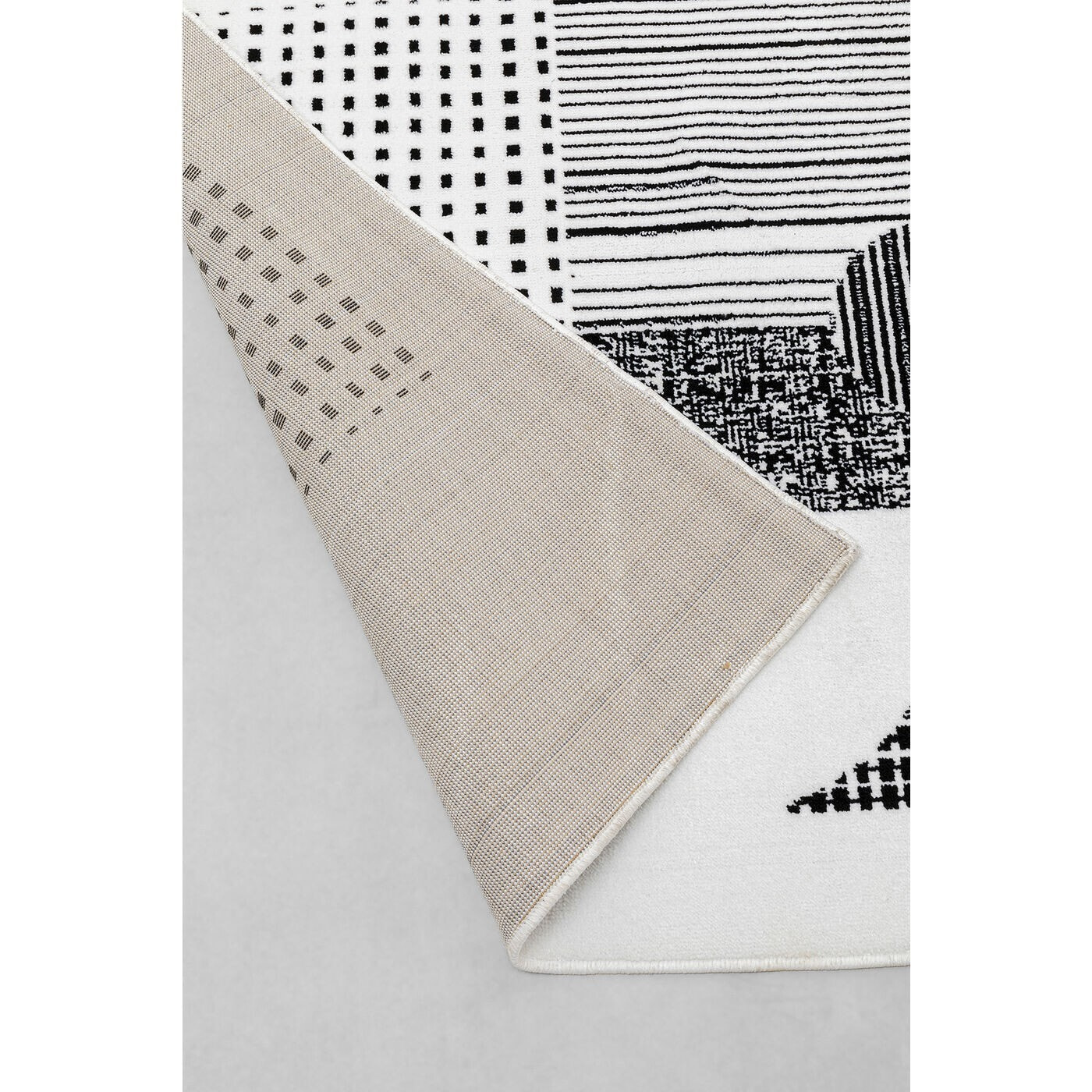 Tapis Boas noir et blanc 240x170cm Kare Design