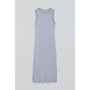 Vestido azul largo y acanalado con monograma bordado