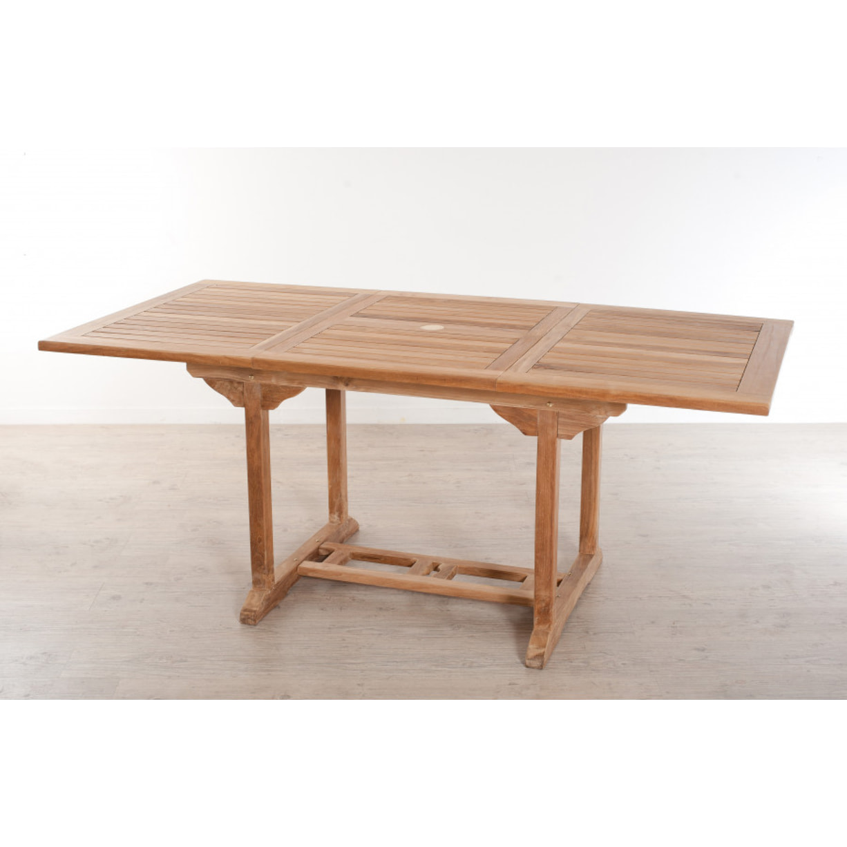 HARRIS - SALON DE JARDIN EN BOIS TECK 4/6 pers - 1 Table rectangulaire extensible 120/180*90 cm et 6 chaises