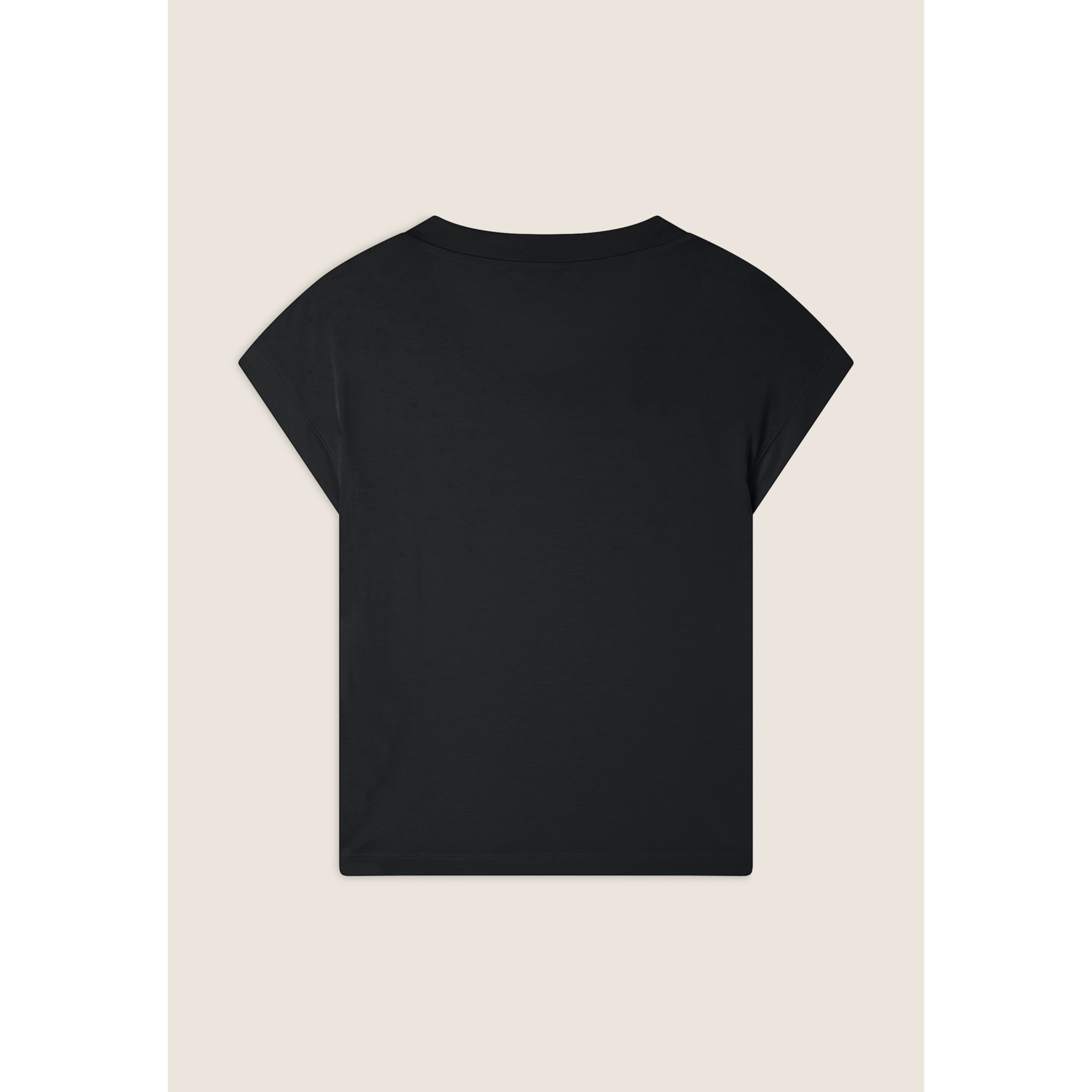 T-shirt in jersey viscosa con borchie e scollo a V