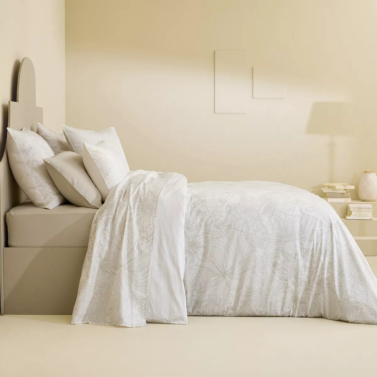 Taie d'oreiller satin de coton imprimé blanc beige Flower power white