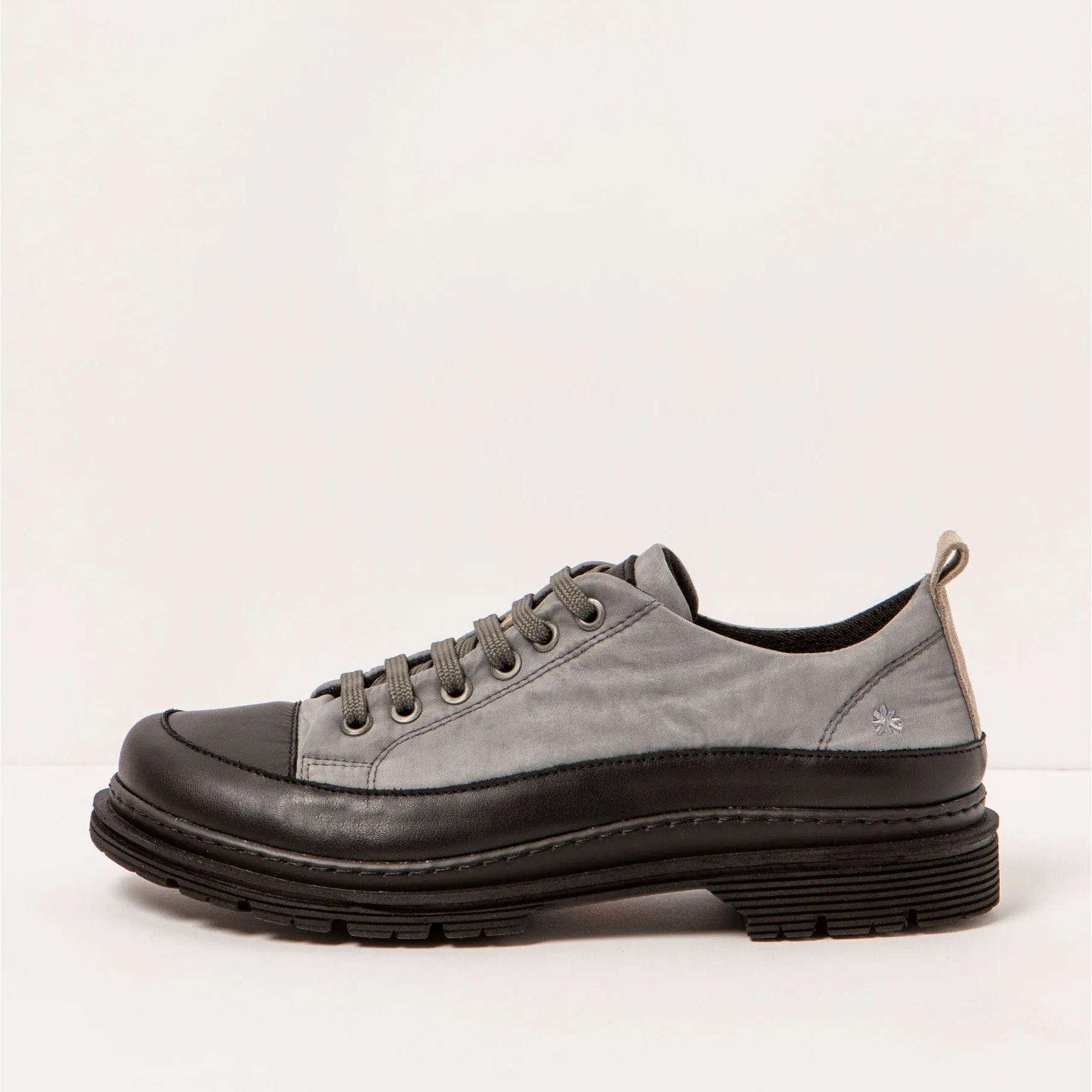 Zapatos 1894 NYLON GREY-BLACK/ BIRMINGHAM color Grey-black