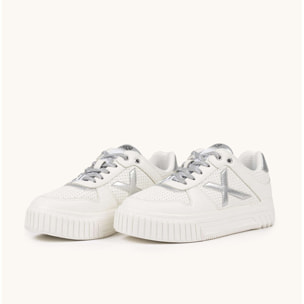 Zapatilla Blanca Platform con Detalles Plata MUNICH MINA 12