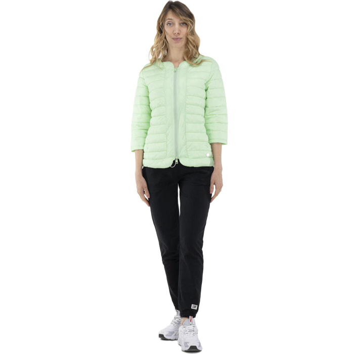 Chaqueta básica de mujer.
