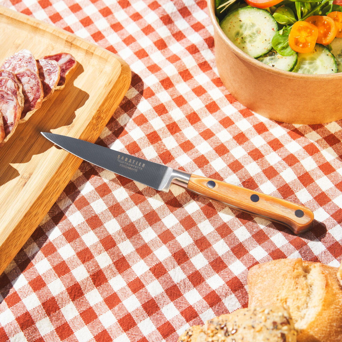 Essentiel - Juego de 3 piezas : Tabla 38.5 x 16 cm, pelador y cuchillo de verduras