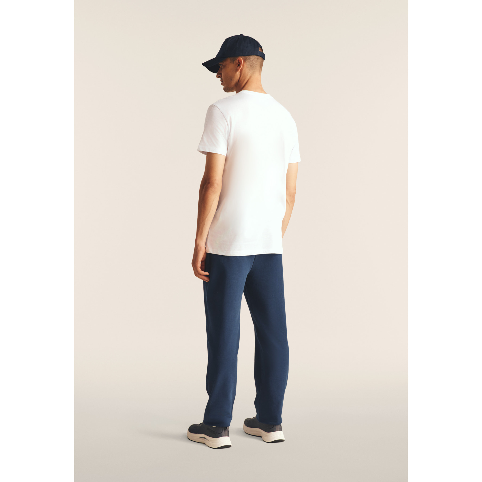 T-shirt Regular con Scollo girocollo e logo in tono colore