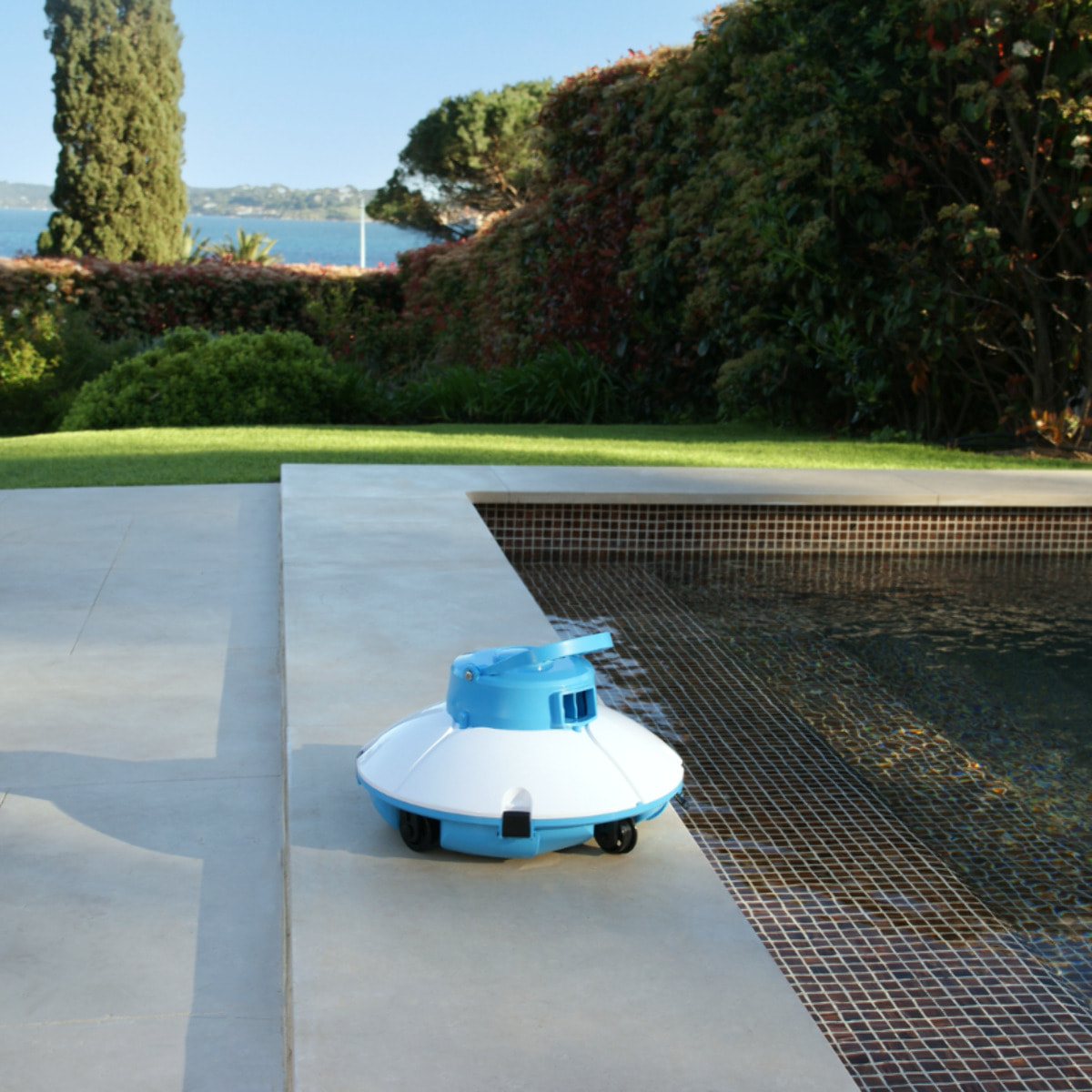 Bestway Robot piscine sans fil Frisbee bleu nettoyage fond plat 15 m² max