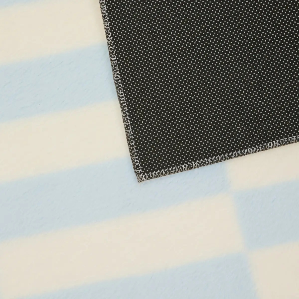 Tapis fourrure Couka rectangulaire 100x150cm
