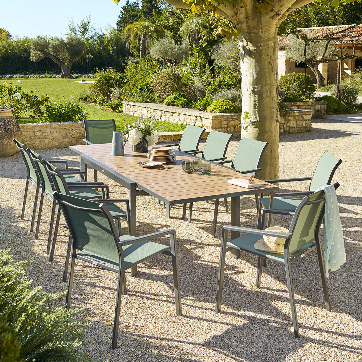 Table de jardin extensible coulissante "Évasion" effet bois honey & graphite 10 places lates en aluminium