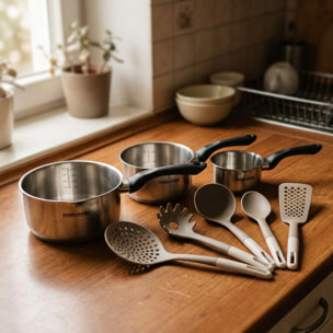 Batterie de cuisine avec 3 casseroles 12/16/20 cm en inox et 5 ustensiles de cuisine sans PFAS Fackelmann Généva Vario