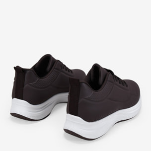 Zapatillas deportivas marrones con cordones