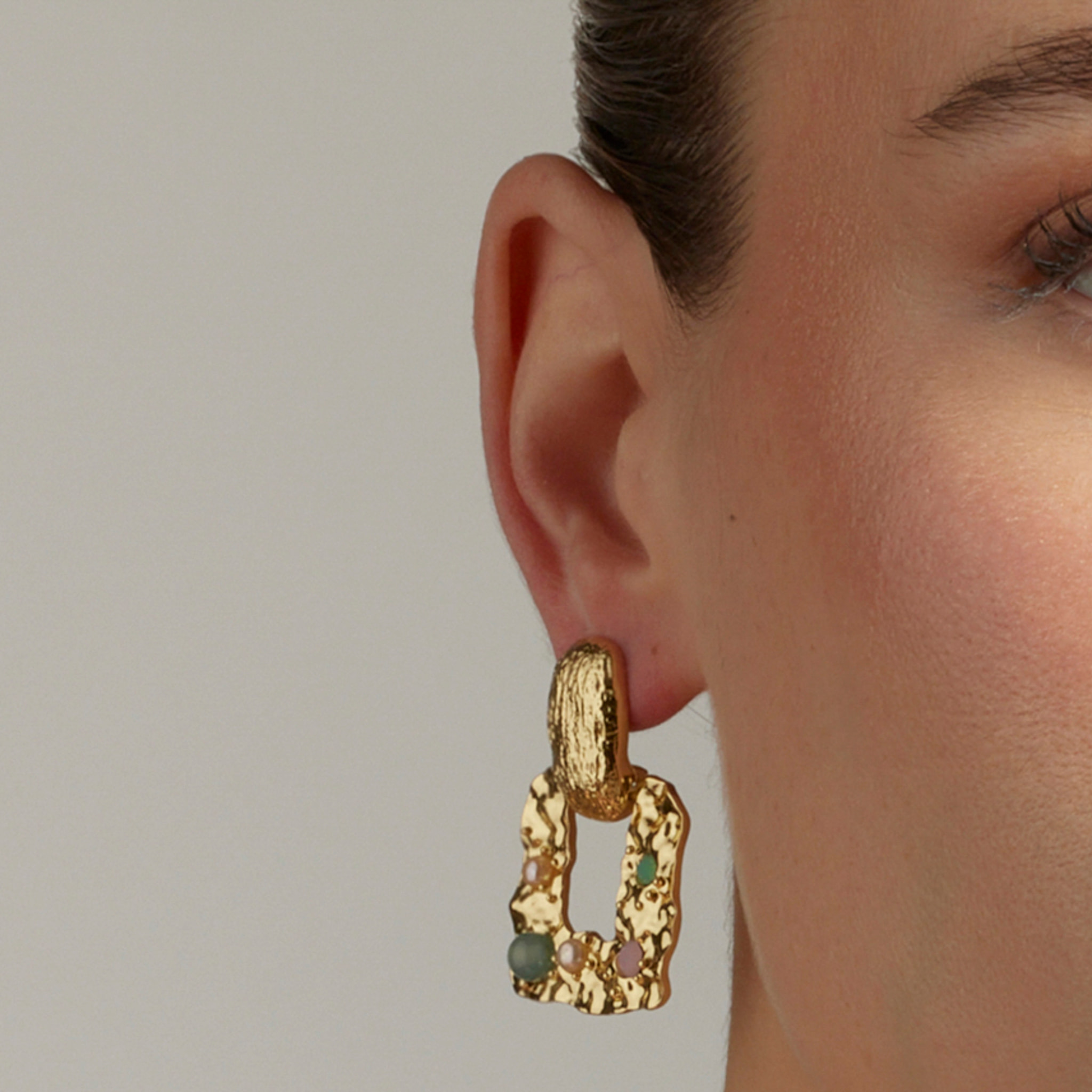 Pendientes acabado en oro amarillo de 18k