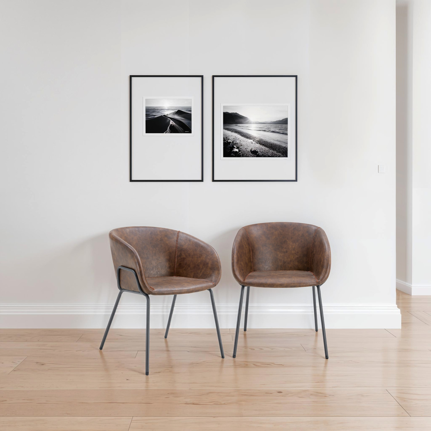 Lot de 2 chaises en simili marron ANDRÉ