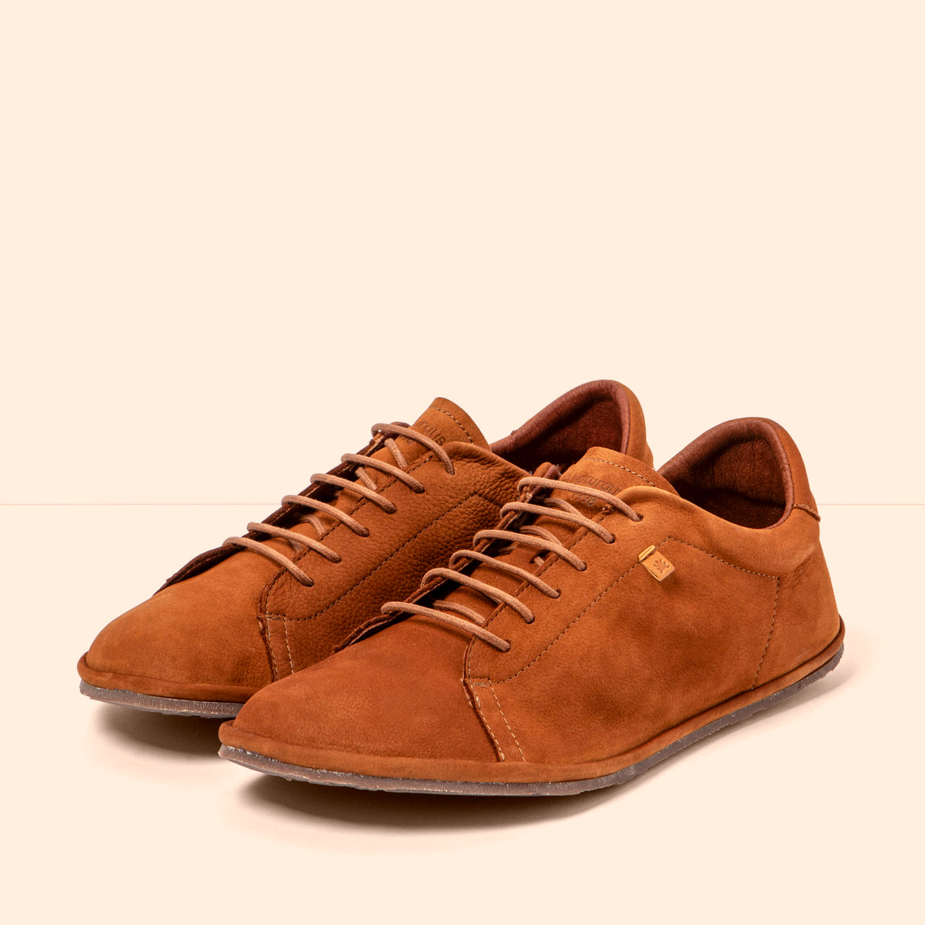 Zapatos N5671 NOBUCK LAVADO CUERO/ BARE color Cuero