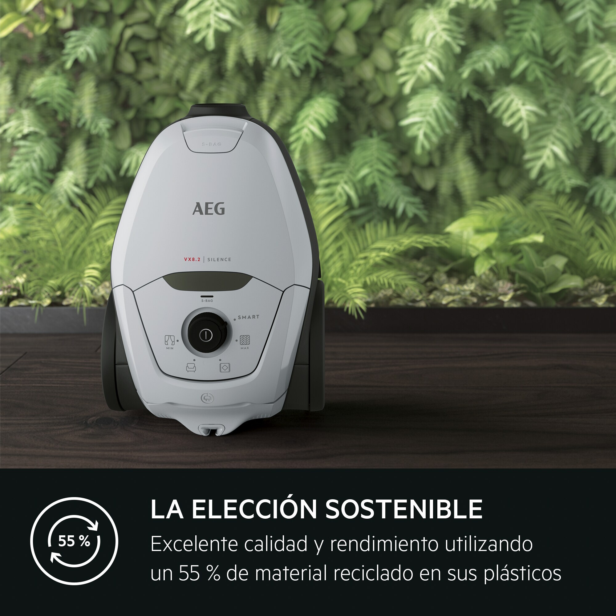 AEG Aspiradora con bolsa VX8 de 600 W y 57 dB(A) VX82-1-2MG | Reacondicionado
