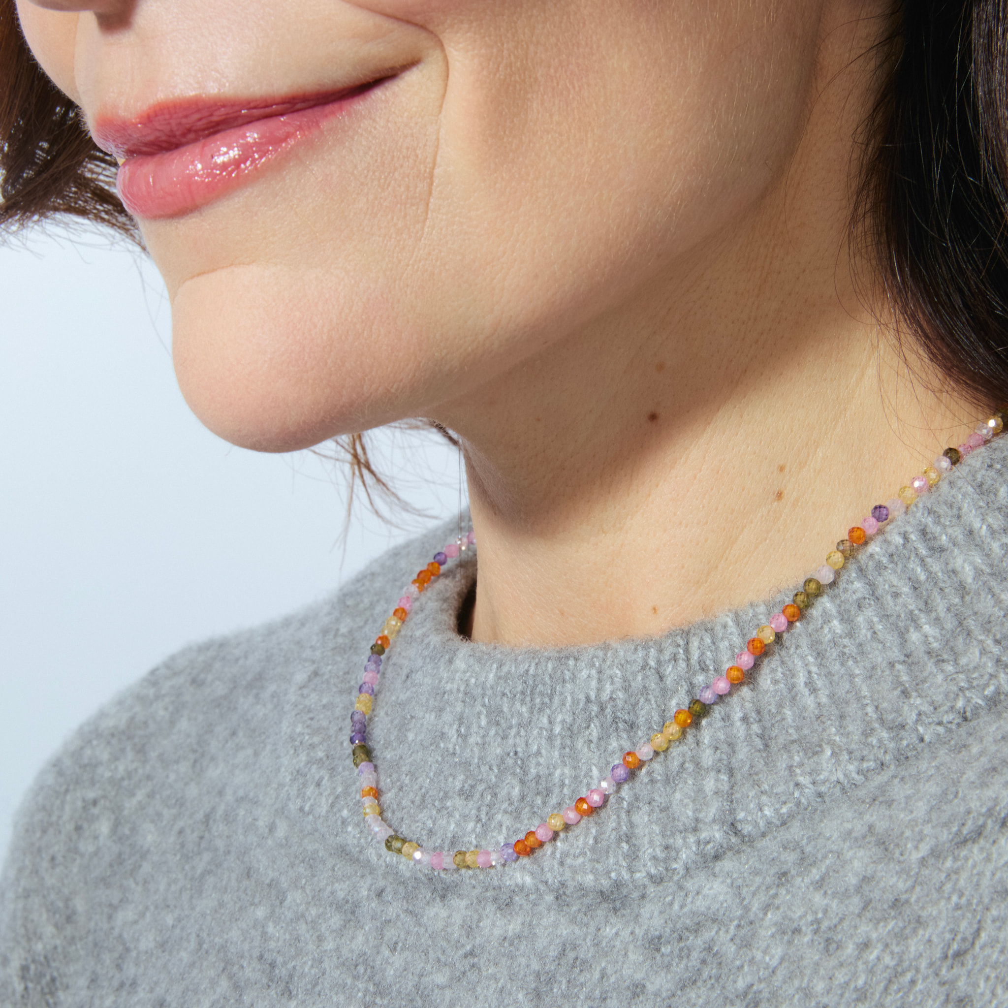 Collar Ufela acabado oro amarillo 18k