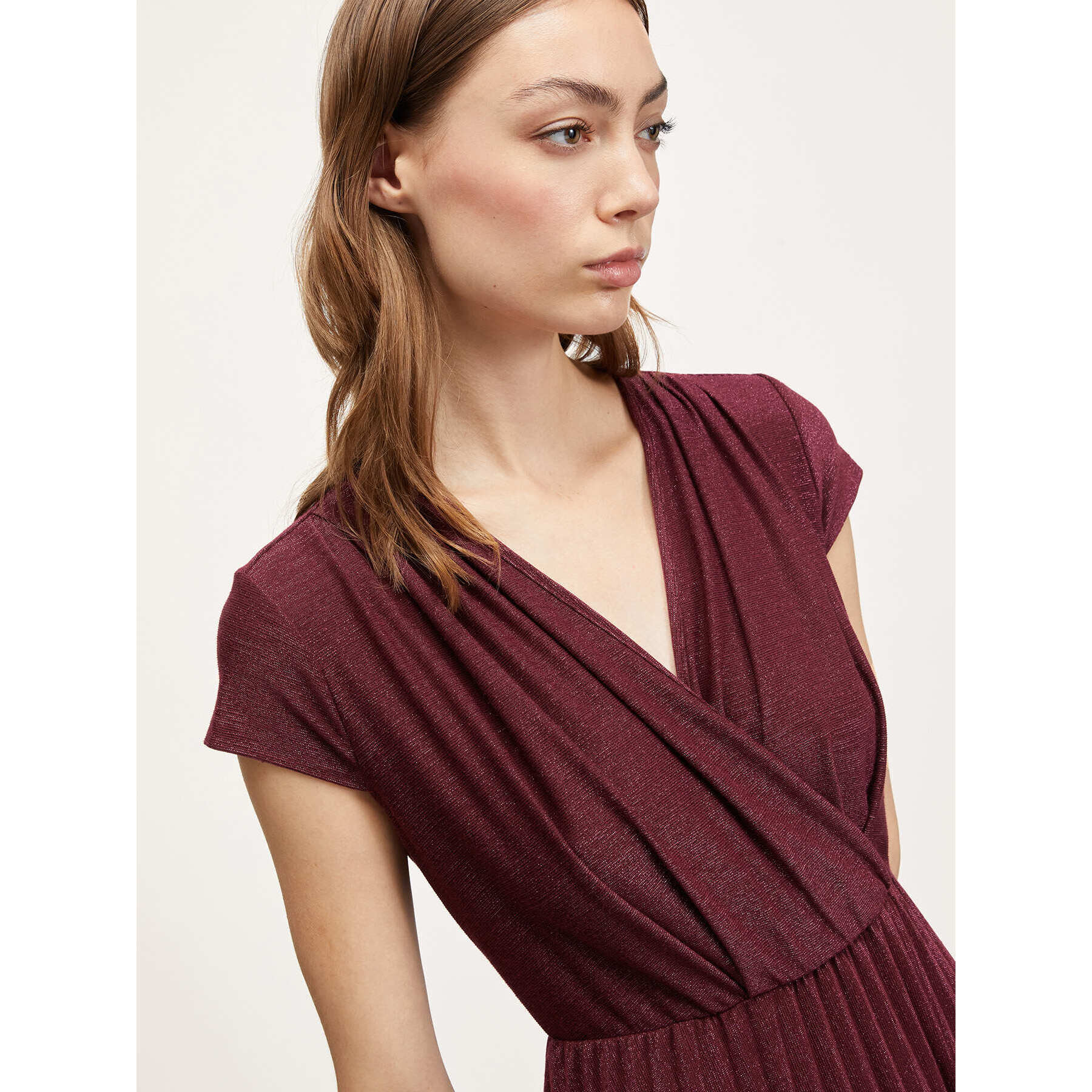 Motivi - Vestito midi lurex con gonna plissé - Bordeaux