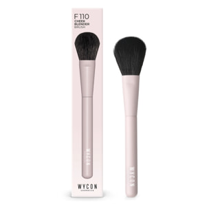 F110 CHEEK BLENDER Pennello fard piccolo e leggermente schiacciato in setole morbide.