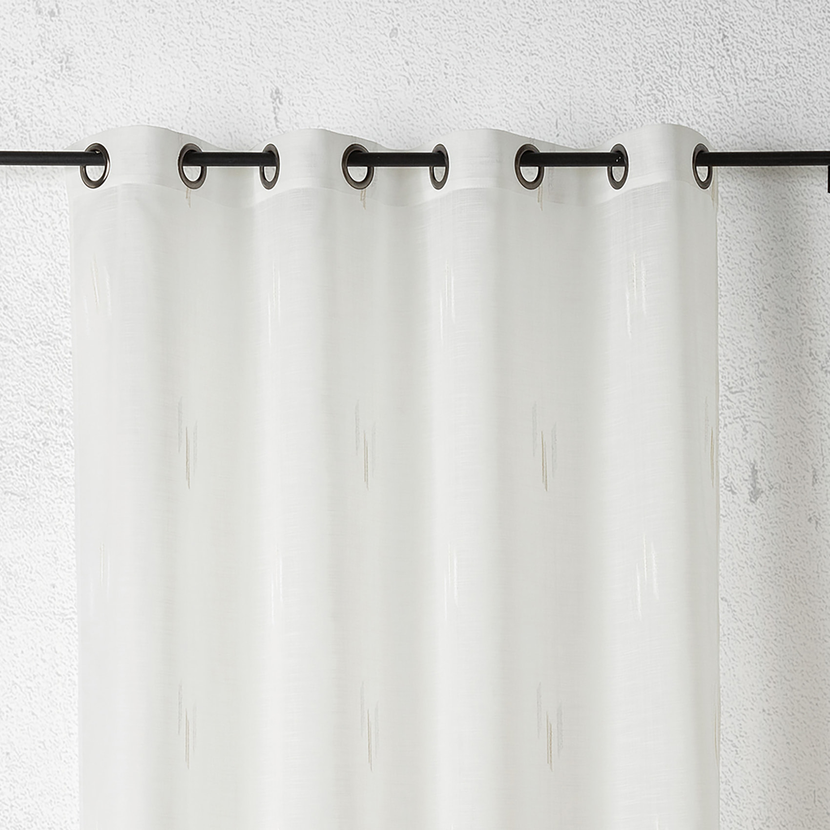 Voilage texturé motif fil coupé esprit ikat - Blanc cassé