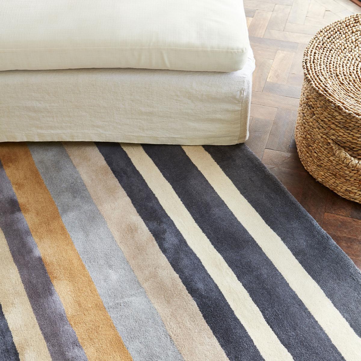 Tapis salon et chambre fait à la main en laine motif géométrique