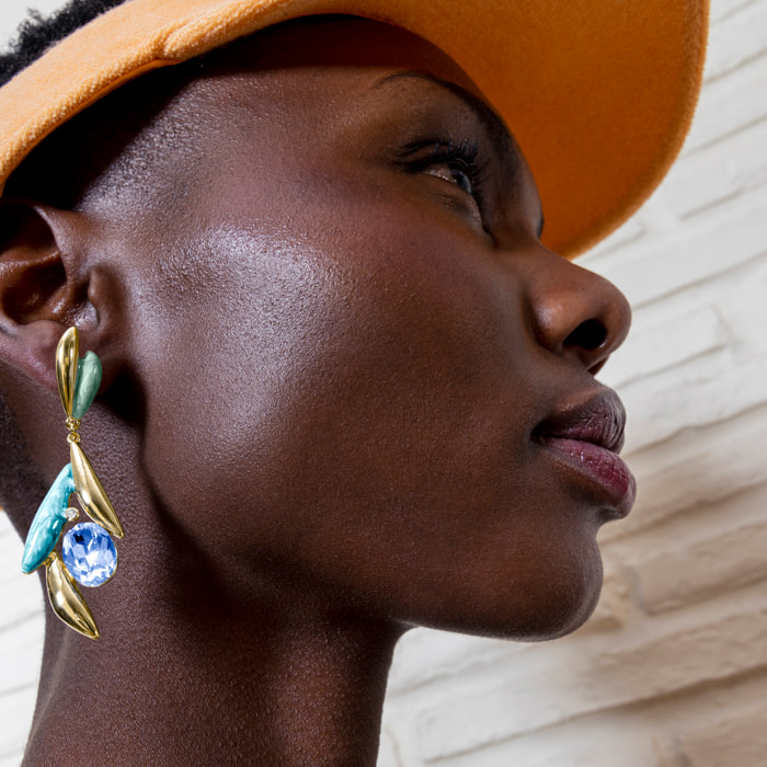 Pendientes de Circonita Topacio Azul acabados en oro amarillo de 18k
