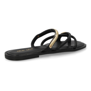 Sandalia plana mujer de tiras con adorno metálico