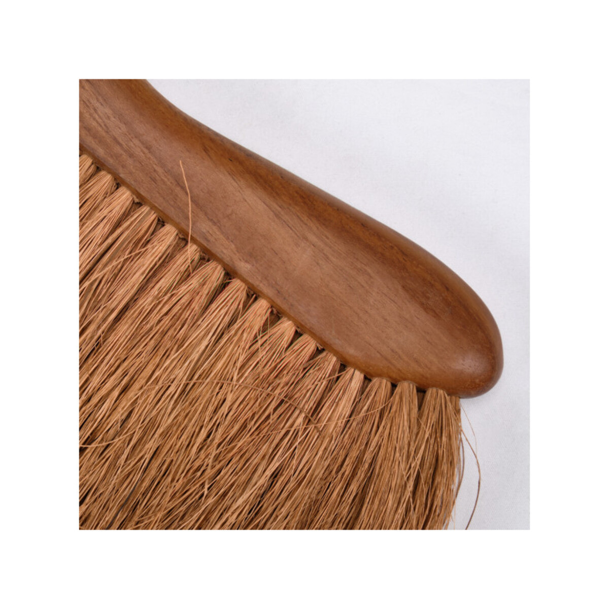 Brosse balayette avec poignée en fibres de coco et bois de teck - LARA